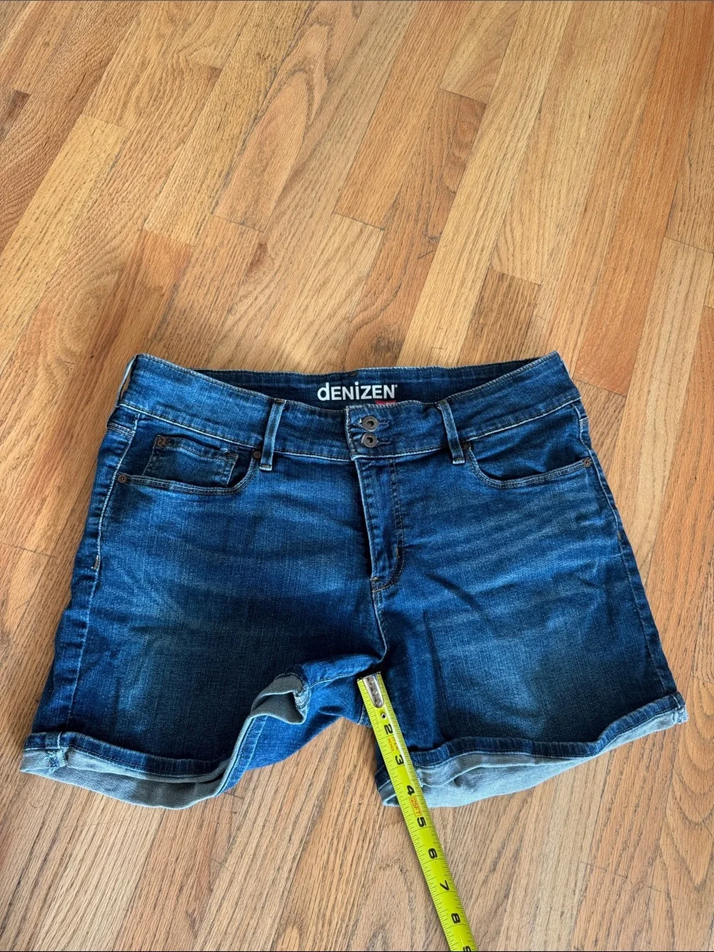 Denizen Levi's Dark Blue Rolled Cuff Denim Shorts Size: 14